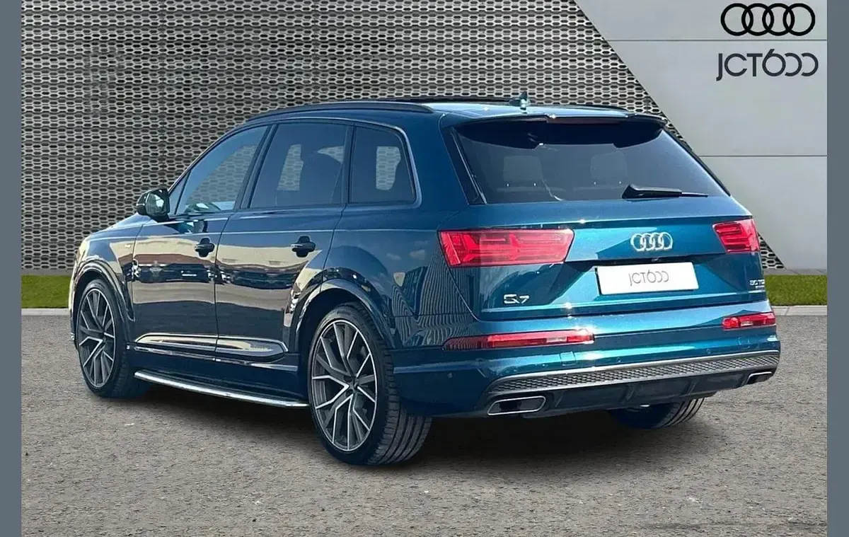 Used Audi Q7 Advanced 281 HP (206 kW) 2019 Blue SUV