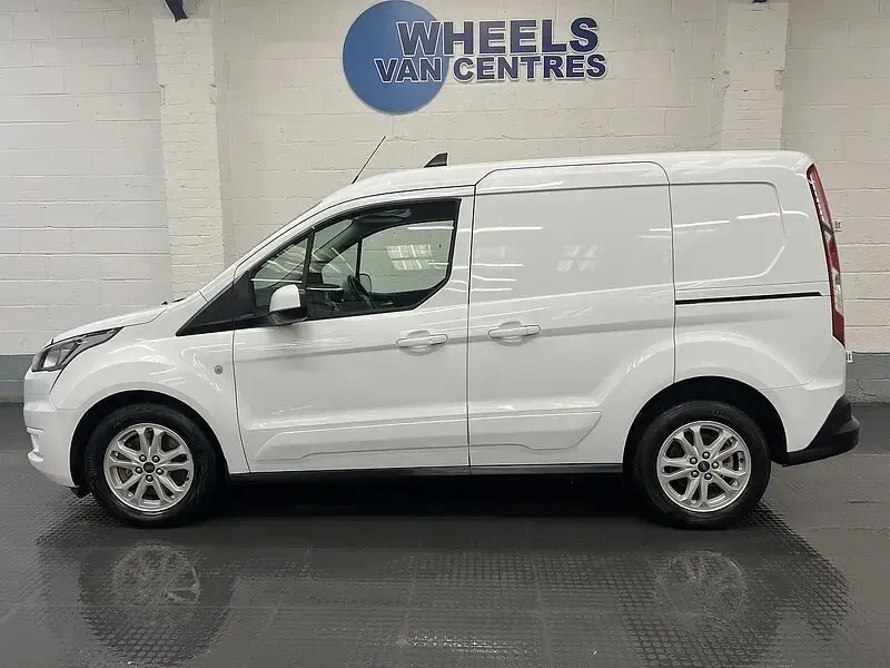 Used Ford Transit Connect Limited 120 HP (88 kW) 2021 White MPV