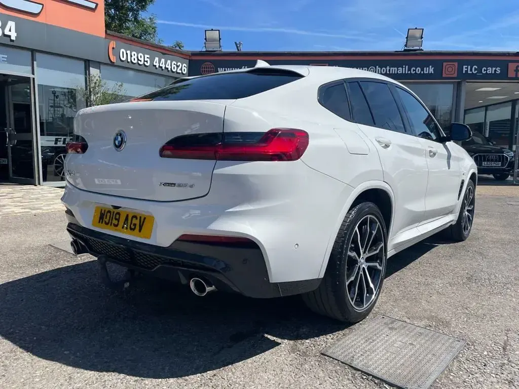 Used BMW X4 M Sport 190 HP (139 kW) 2019 White SUV