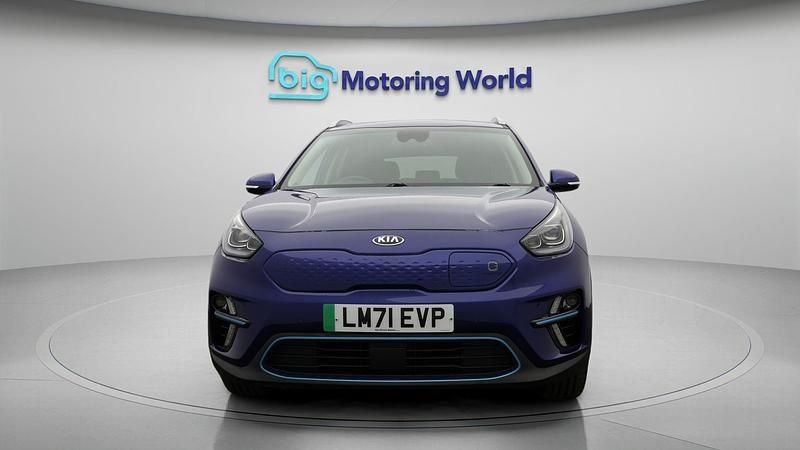 Used Kia e-Niro Plus 147 kW (201 HP) 2021 Blue SUV