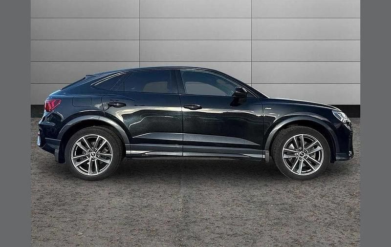 Used Audi Q3 Black Edition 187 HP (137 kW) 2023 Black SUV
