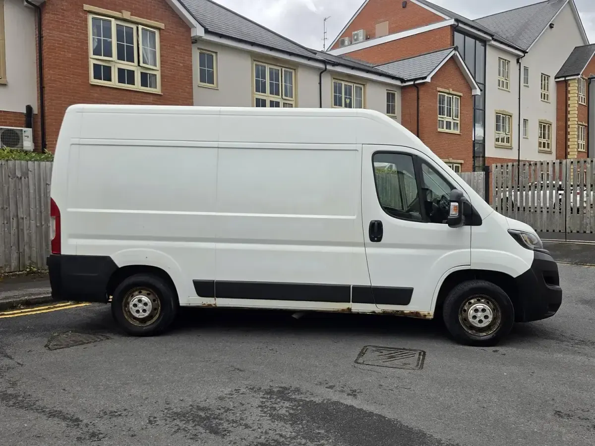 Used Peugeot Boxer 130 HP (95 kW) 2019 White Van