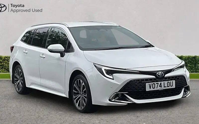 Used Toyota Corolla Design 196 HP (144 kW) 2025 Estate