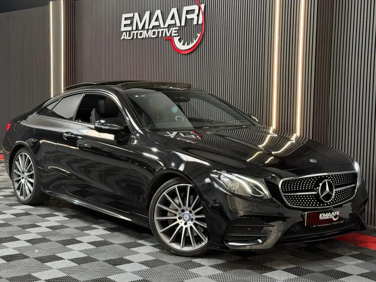 Begagnad Mercedes E220 AMG line 2018 Svart Sportkupé