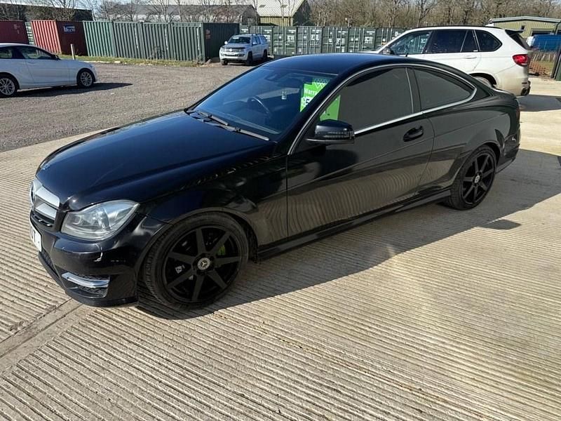 Begagnad Mercedes C250 AMG 2012 Svart Sportkupé