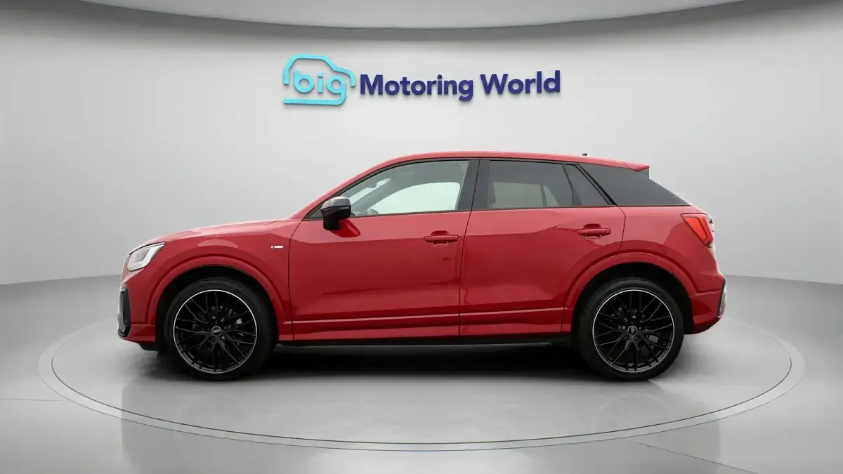 Used Audi Q2 Black Edition 150 HP (110 kW) 2022 Red SUV