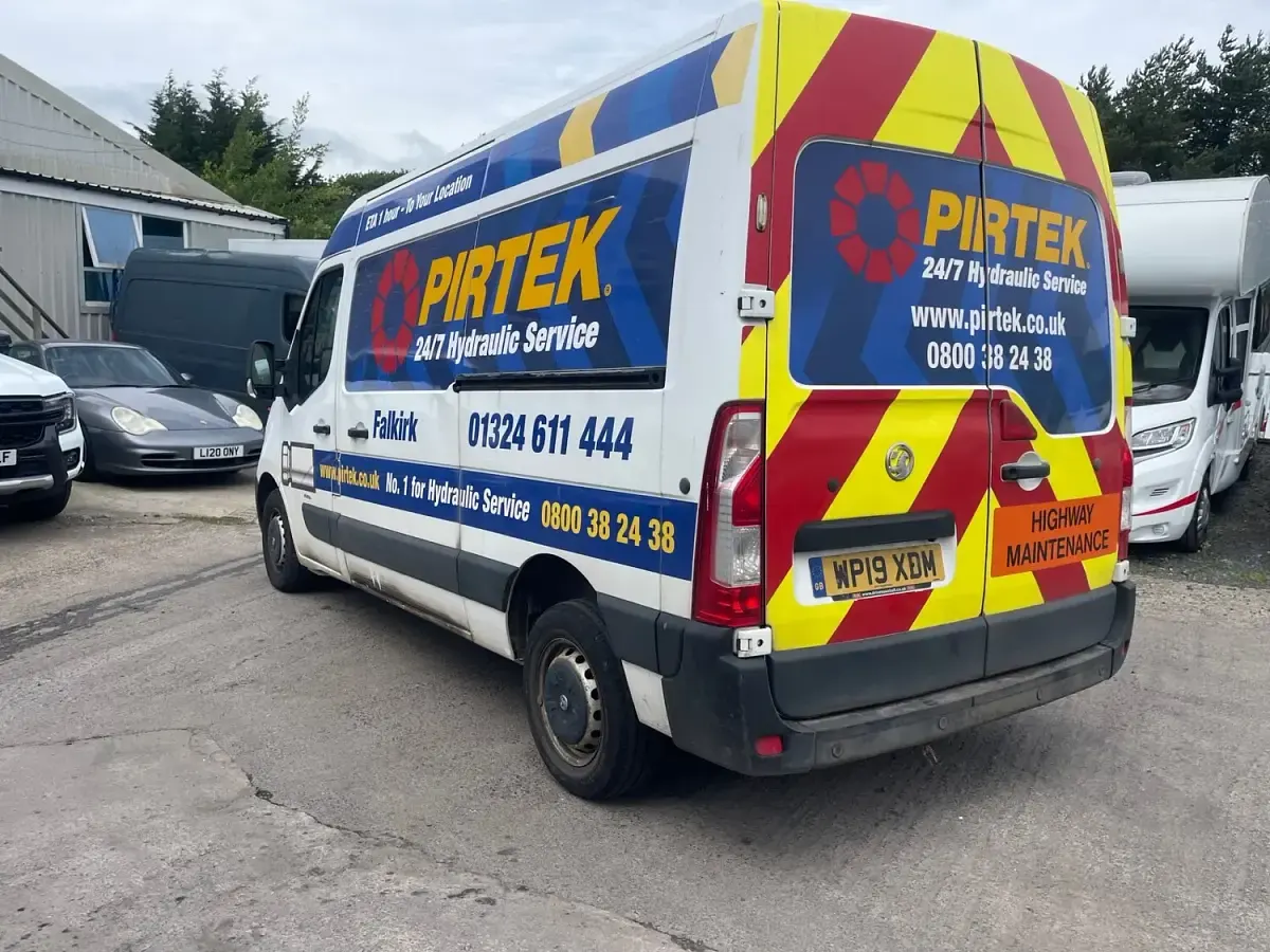 Used Vauxhall Movano 130 HP (95 kW) 2019 White MPV
