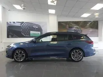 Used Ford Focus ST-Line X 155 HP (114 kW) 2023 Blue Estate