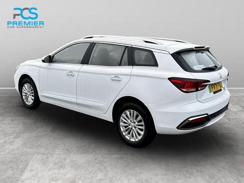 Used MG MG5 EV Exclusive 114 kW (156 HP) 2021 White Estate