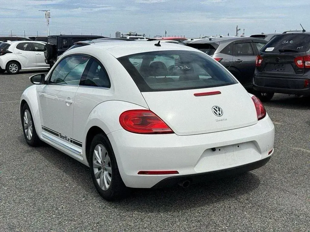 Used VW Beetle Design 105 HP (77 kW) 2013 Hatchback