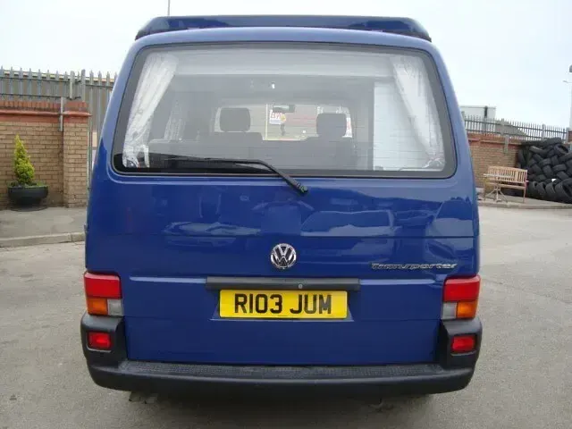 Used VW Transporter 78 HP (57 kW) 1997 Blue Van