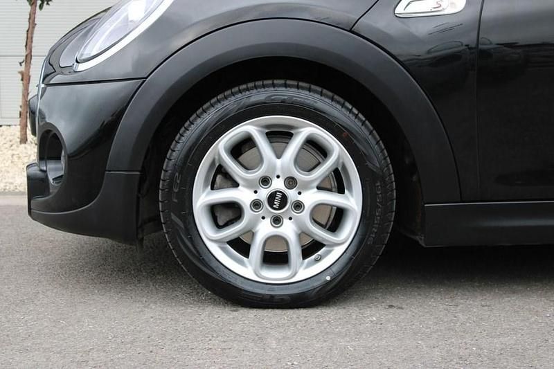 Used Mini Cooper S Classic 192 HP (141 kW) 2020 Black Hatchback