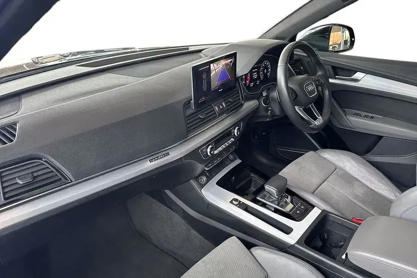 Used Audi Q5 S-Line 265 HP (194 kW) 2021 Mythos black SUV
