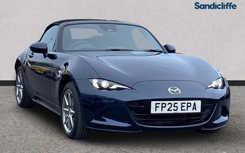 Usado Mazda MX5 Exclusive-Line 132 HP (97 kW) 2026 Cabrios