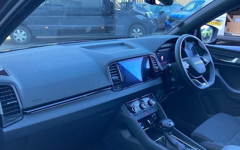 Used Skoda Karoq SportLine 150 HP (110 kW) 2025 Grey SUV