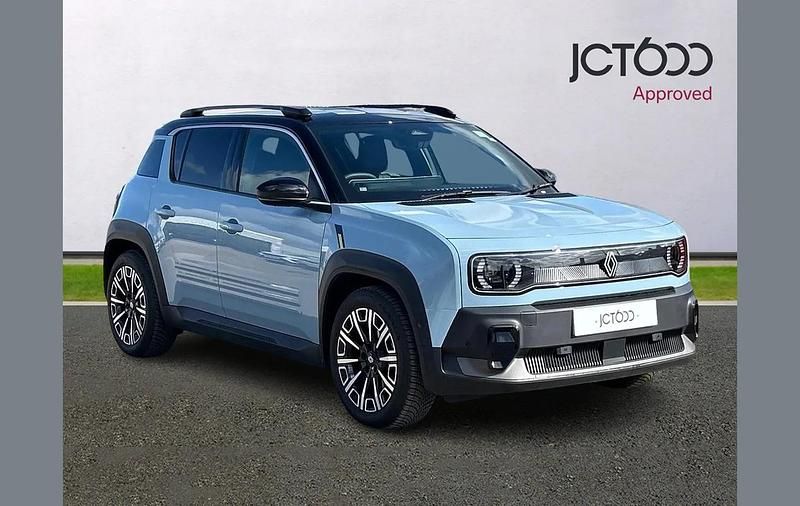 Used Renault R4 Iconic 110 kW (150 HP) 2025 Other SUV