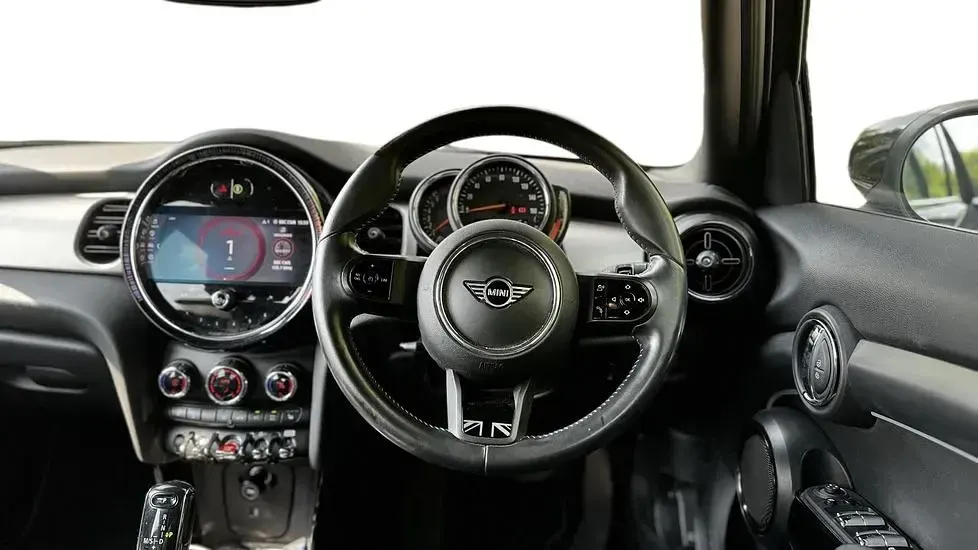 Used Mini Cooper Exclusive 136 HP (100 kW) 2022 Black Hatchback
