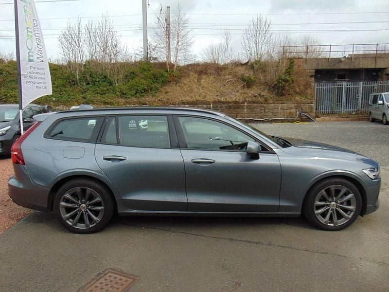 Used Volvo V60 Momentum 2021 Grey Estate
