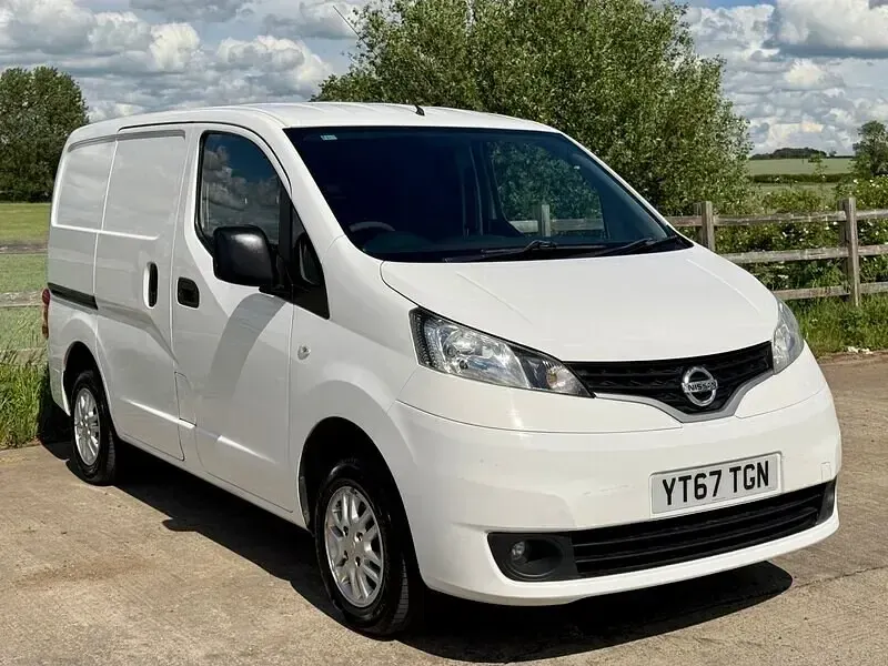 Used Nissan NV200 Tekna 2017 White MPV