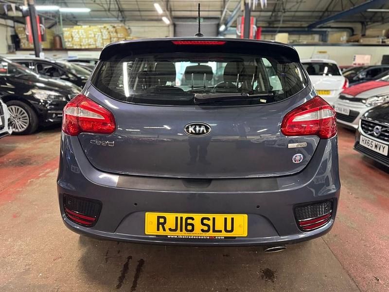 Used Kia Ceed 2016 Blue Hatchback