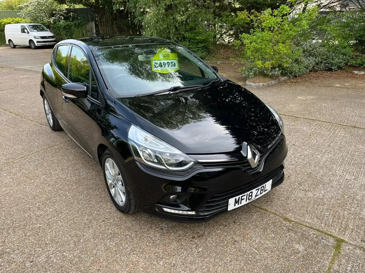 Used Renault Clio IV Dynamique 2018 Black Hatchback