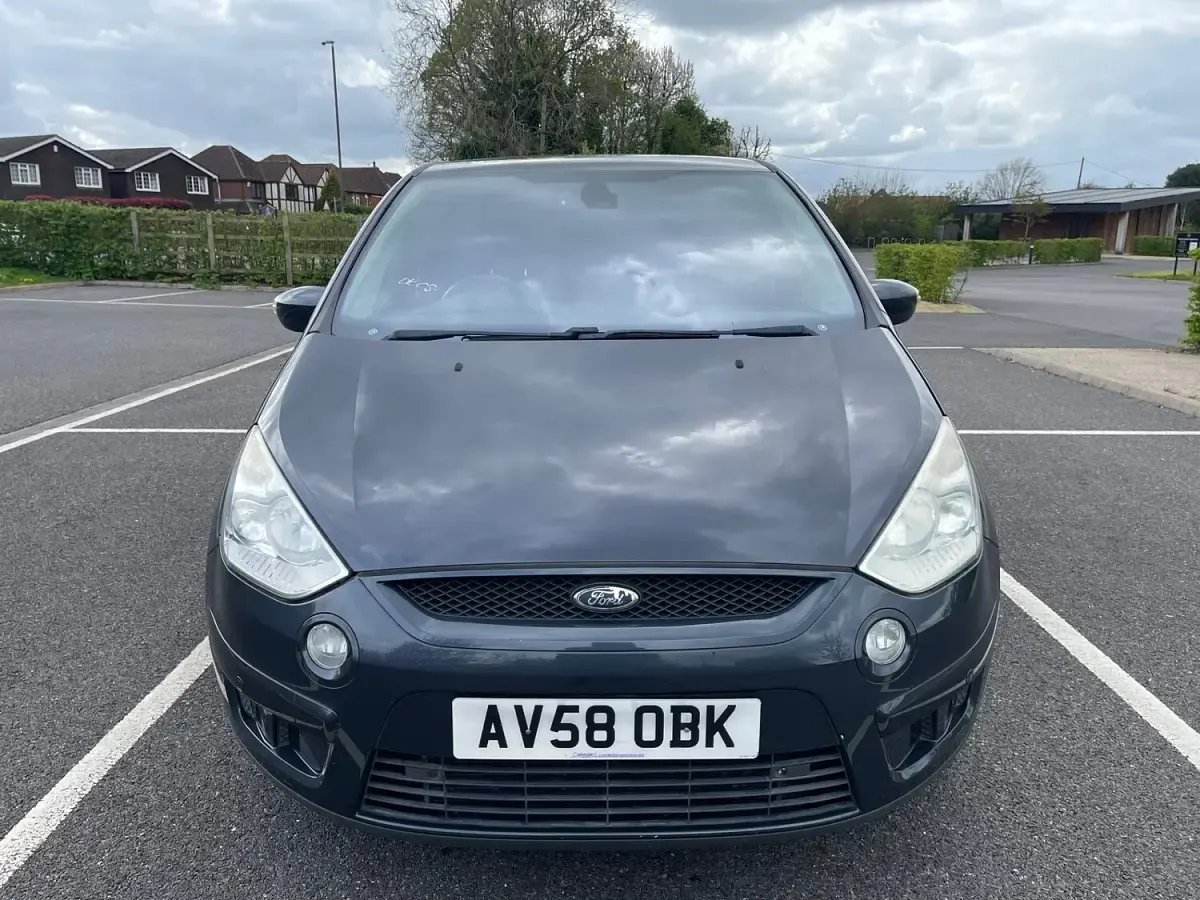 Used Ford S-MAX Titanium 220 HP (161 kW) 2008 Grey MPV