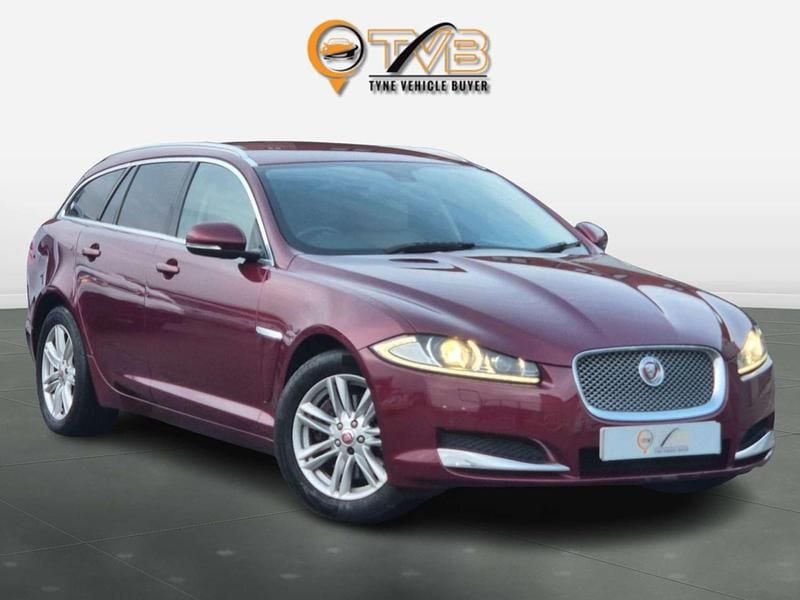 Red Used 2014 Jaguar XF Sportbrake Luxury Estate | £8,995 (Fair price) - Image 1/3