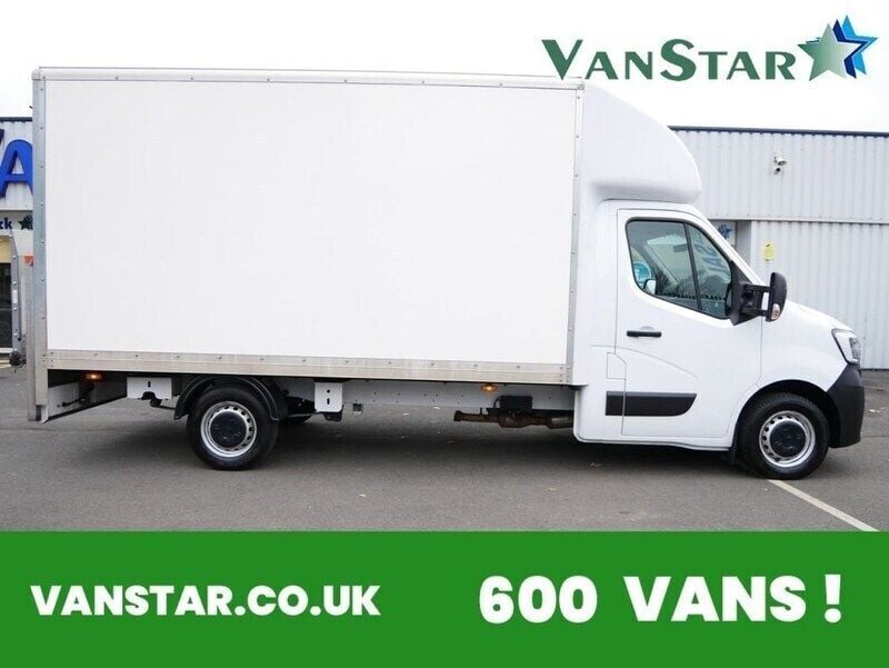 White Used 2022 Renault Master Business Van | £23,989 - Image 1/4