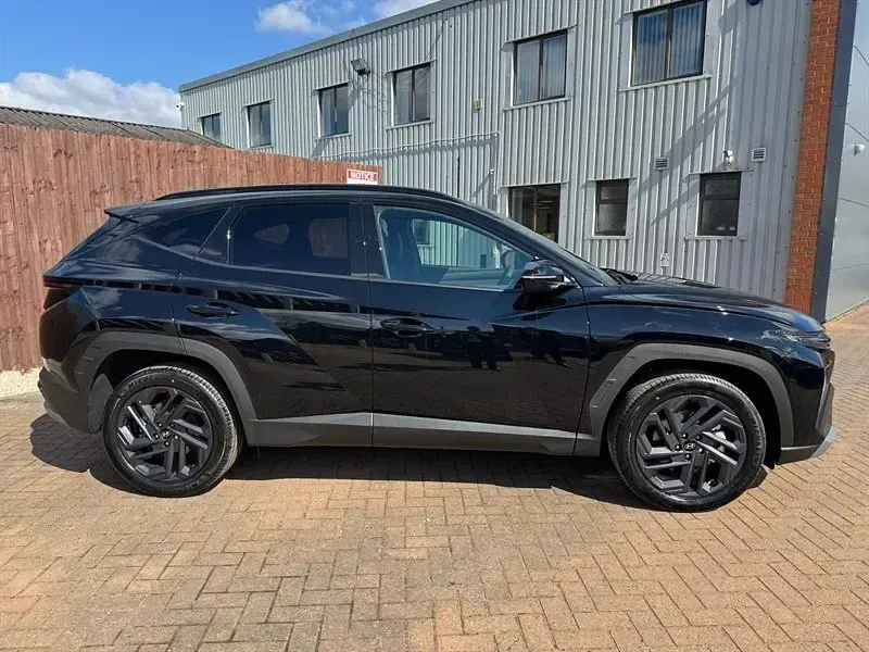 Neu Hyundai Tucson Blackline 239 PS (175 kW) 2026 Schwarz SUV