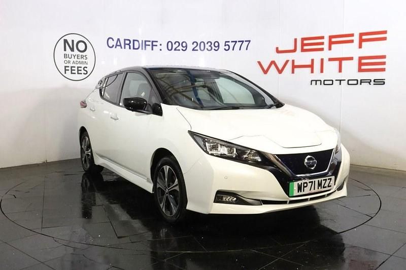 Used Nissan Leaf Tekna 160 kW (218 HP) 2021 White Hatchback