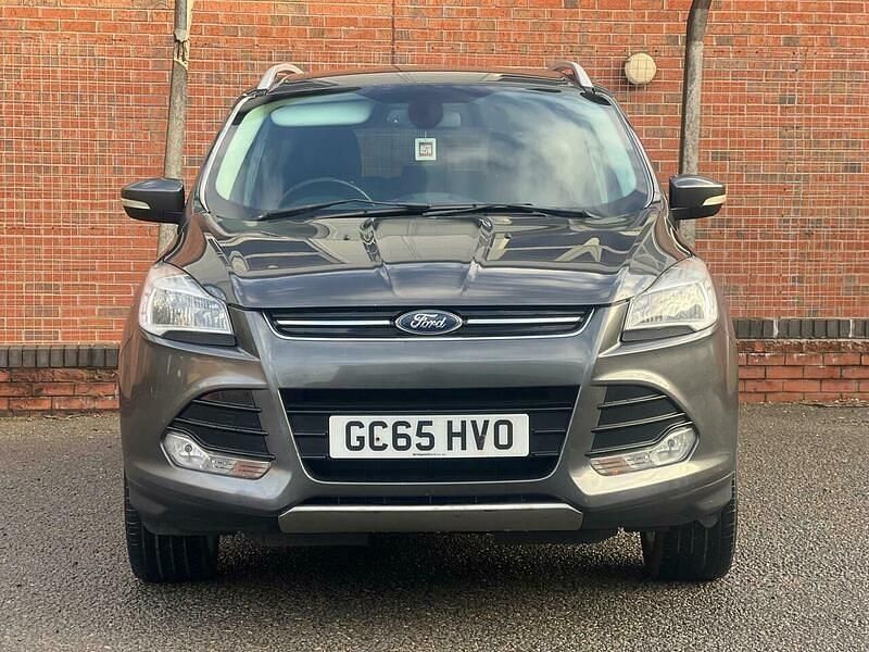 Used Ford Kuga Titanium 180 HP (132 kW) 2016 Grey SUV