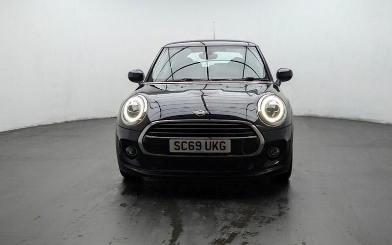 Used Mini Cooper Classic 136 HP (100 kW) 2020 Blue/black Hatchback
