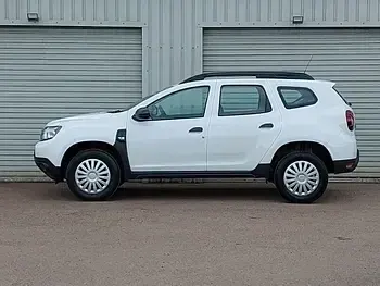 Used Dacia Duster Essentiel 90 HP (66 kW) 2023 White SUV