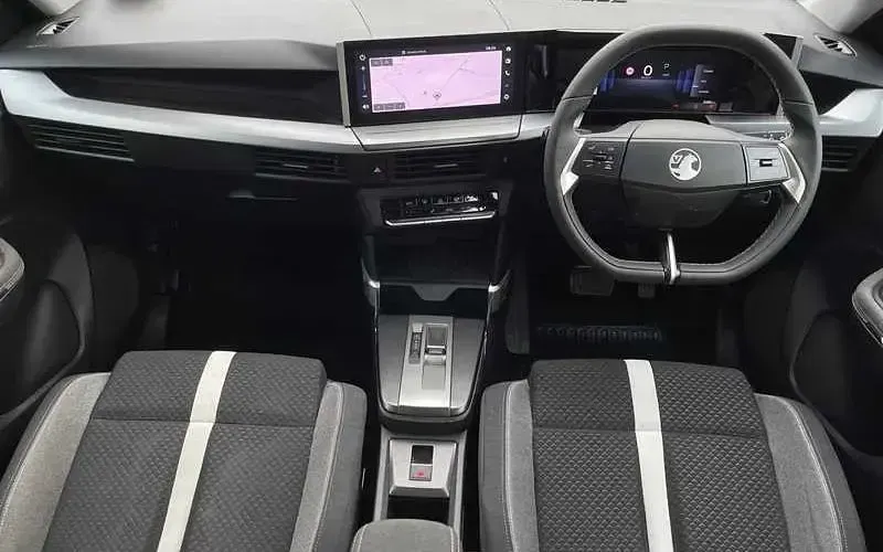 Used Vauxhall Frontera 83 kW (113 HP) 2025 Grey SUV