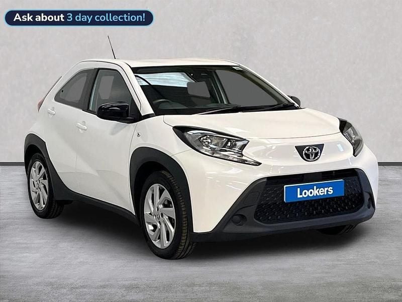White Used 2023 Toyota Aygo PURE Hatchback | £13,789 (Good price) - Image 1/4