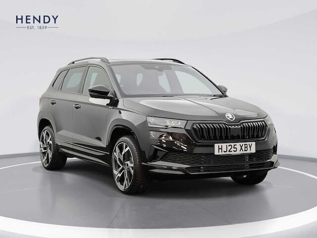 Black magic pearl effect Used 2025 Skoda Karoq SportLine SUV | £33,499 (Expensive) - Image 1/4
