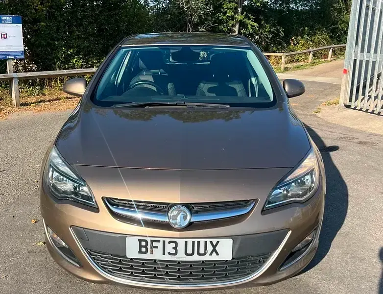 Used Vauxhall Astra 2013 Bronze