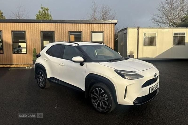 Used Toyota Yaris Hybrid Design 116 HP (85 kW) 2024 SUV