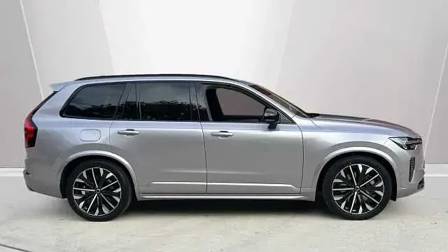 Usado Volvo XC90 Ultra 449 HP (330 kW) 2026 SUV