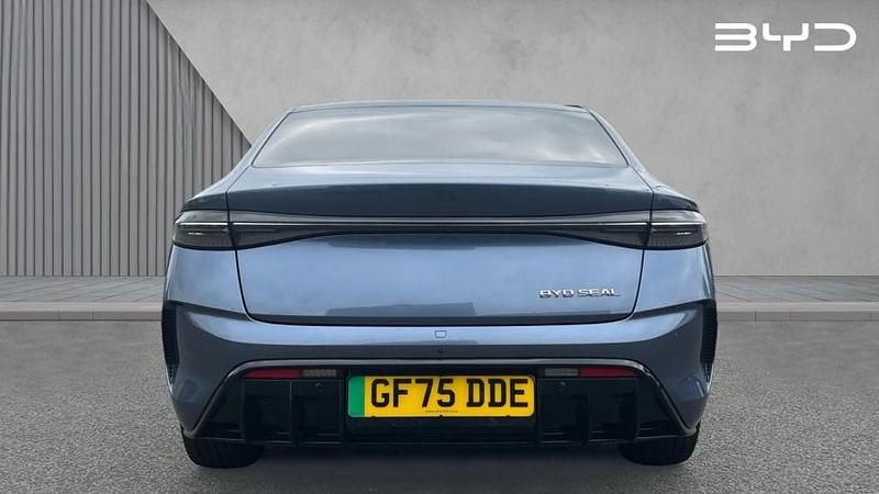 Used BYD Seal Design 229 kW (312 HP) 2025 Metallic  atlantis grey