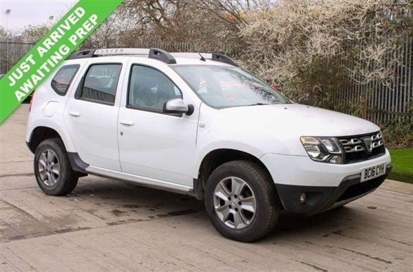White Used 2016 Dacia Duster Lauréate SUV | £5,000 (A bit pricey) - Image 1/1