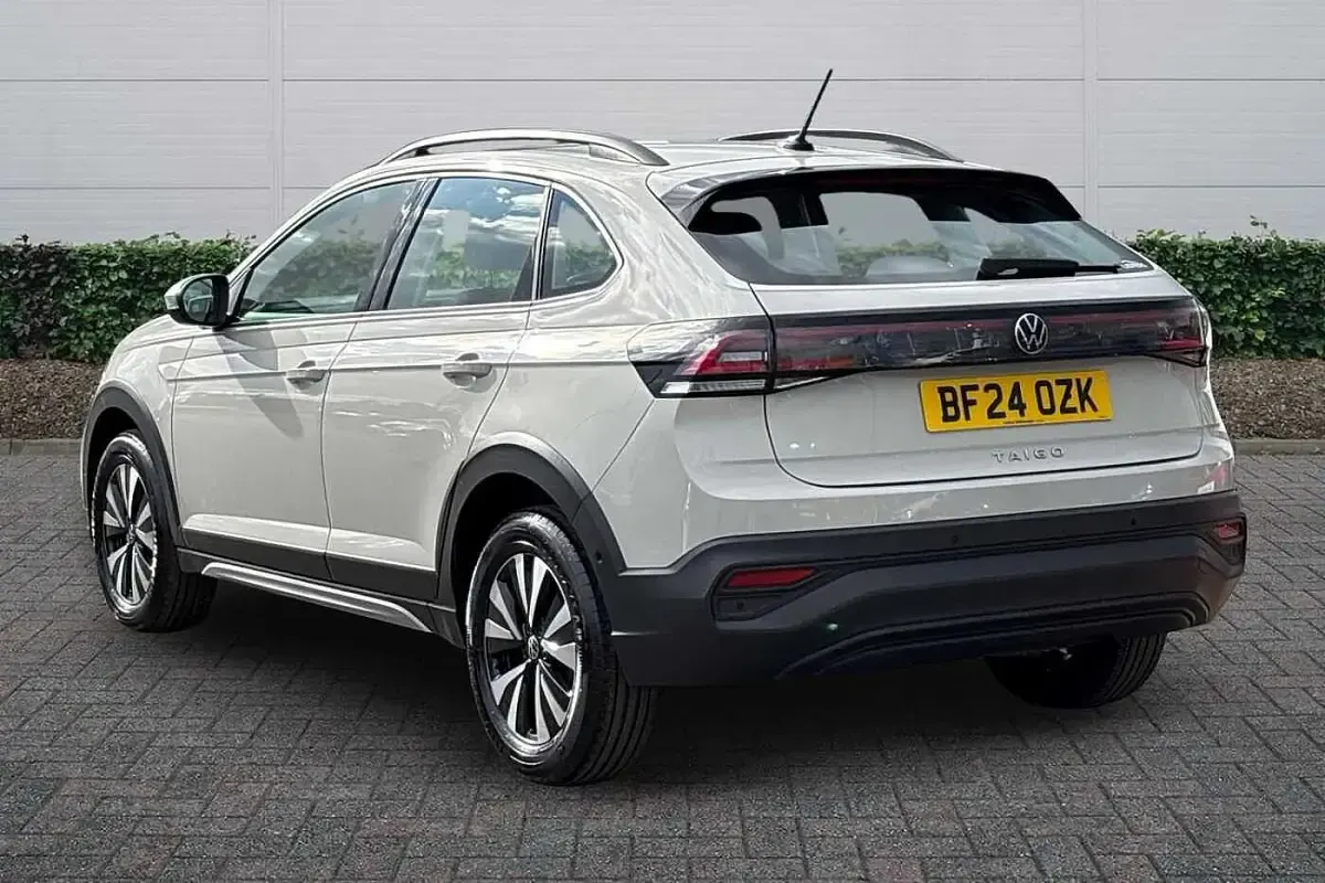 Used VW Taigo Life 95 HP (69 kW) 2024 Grey SUV