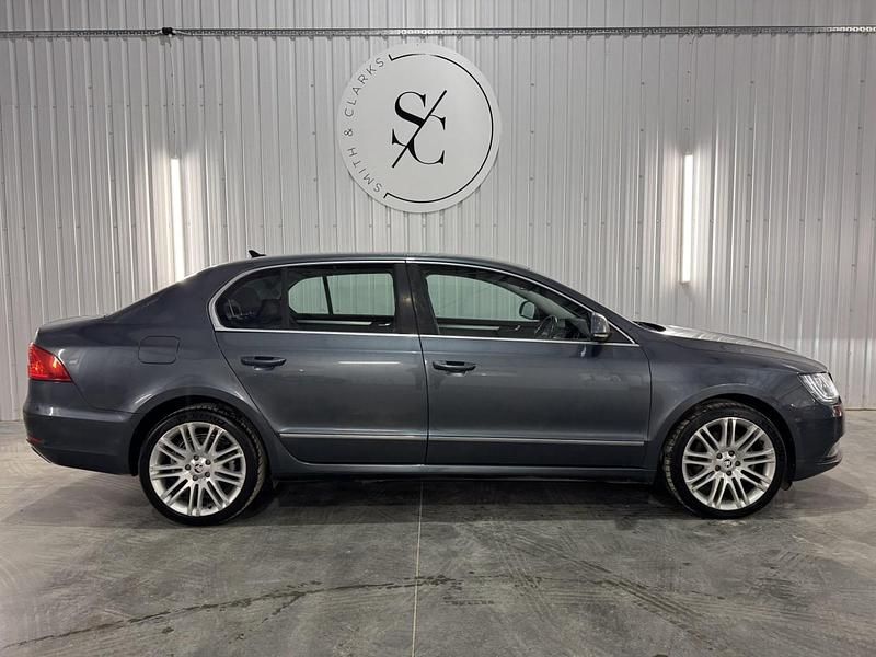 Used Skoda Superb Elegance 140 HP (102 kW) 2013 Grey Hatchback
