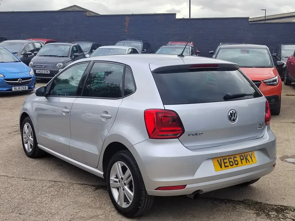 Used VW Polo Match 88 HP (64 kW) 2016 Silver Hatchback