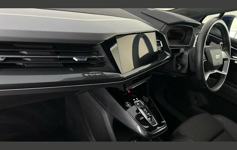 Used Audi Q4 e-tron S-Line 150 kW (204 HP) 2022 Blue SUV