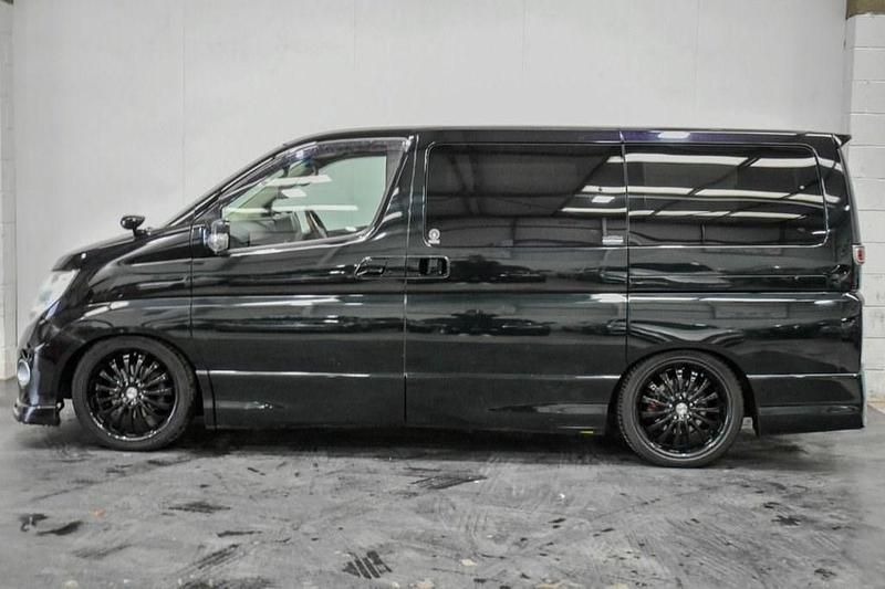 Used Nissan Elgrand 2018 Black MPV