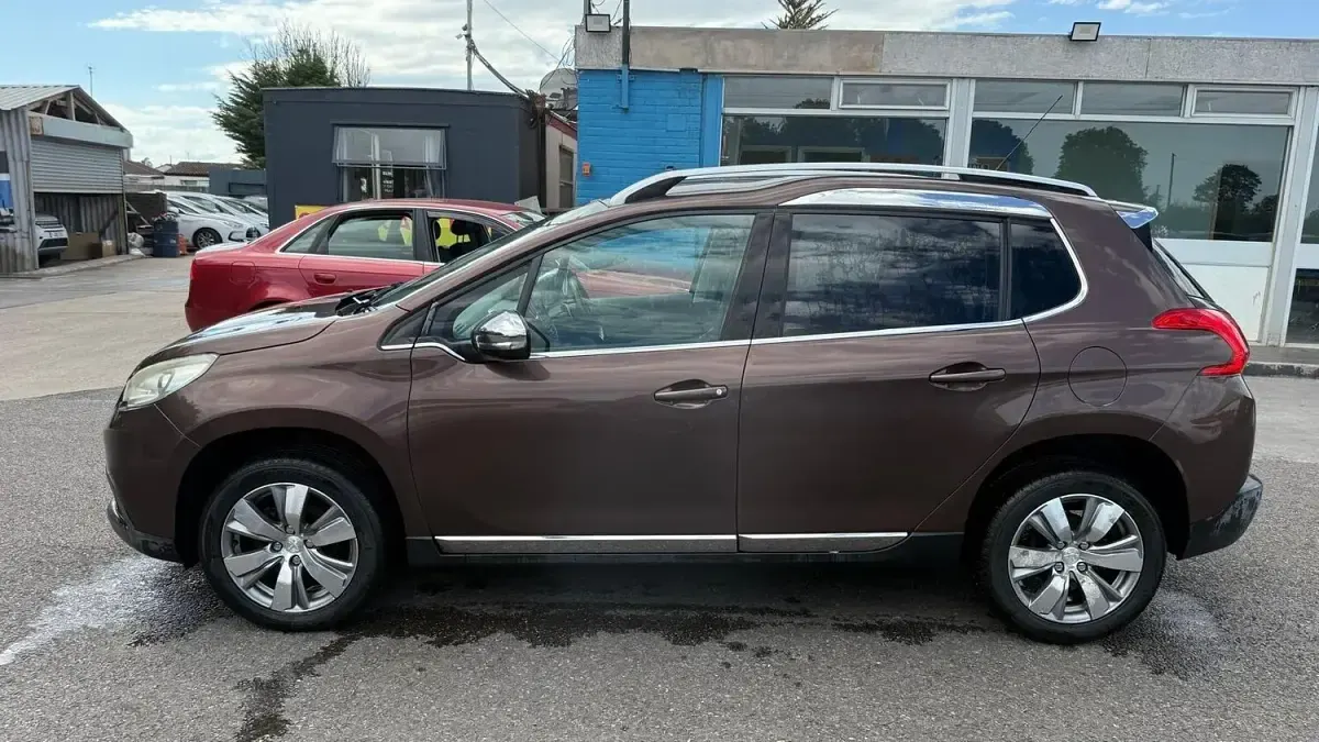 Used Peugeot 2008 Allure 115 HP (84 kW) 2013 Brown SUV