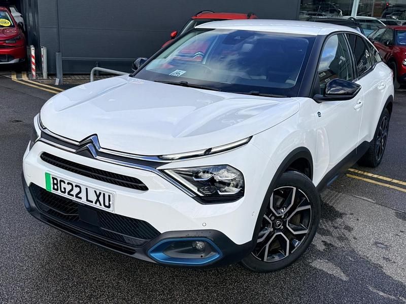 Used Citroën e-C4 Shine 98 kW (134 HP) 2022 White Hatchback