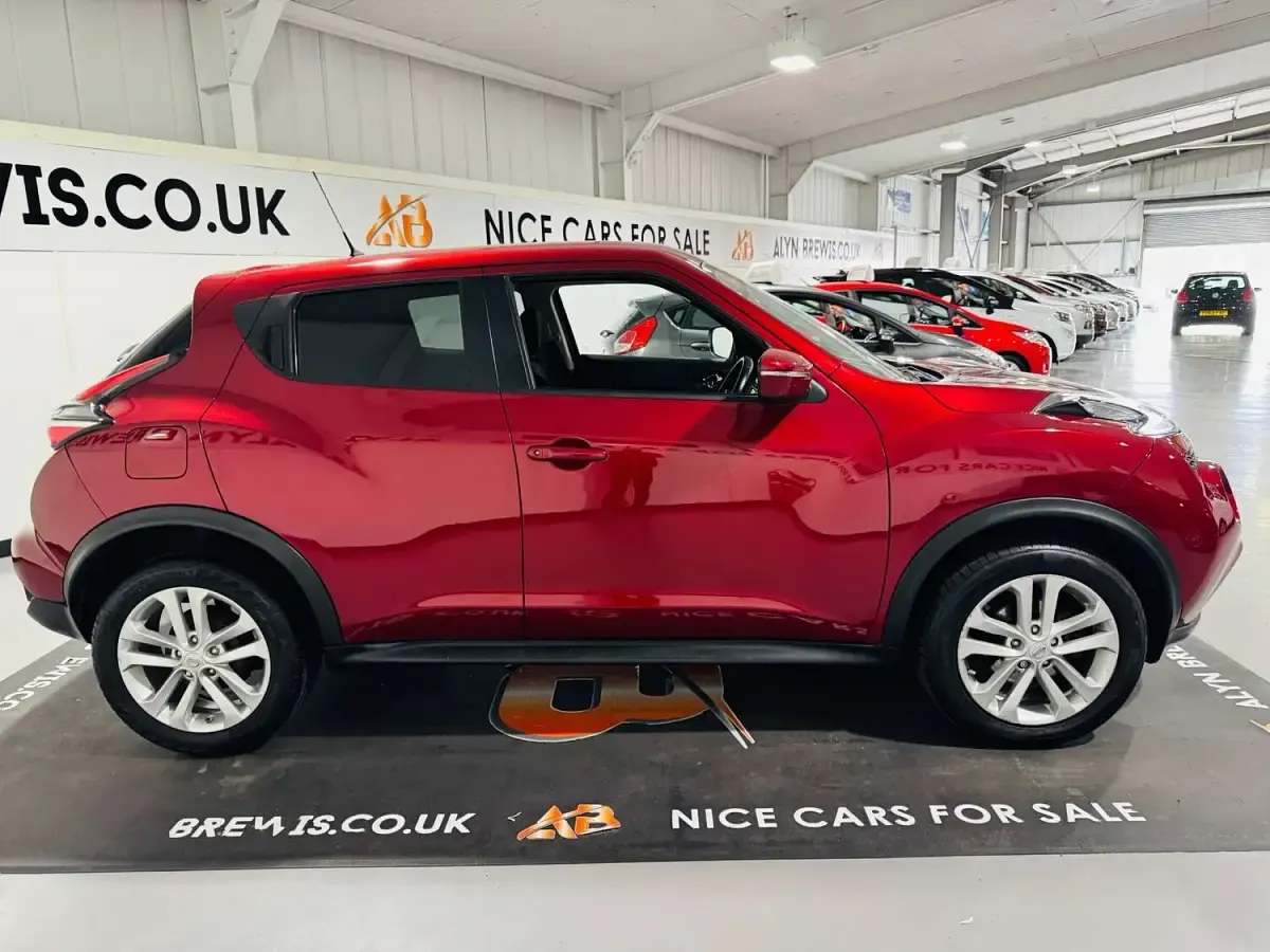 Used Nissan Juke Acenta 115 HP (84 kW) 2016 Red SUV