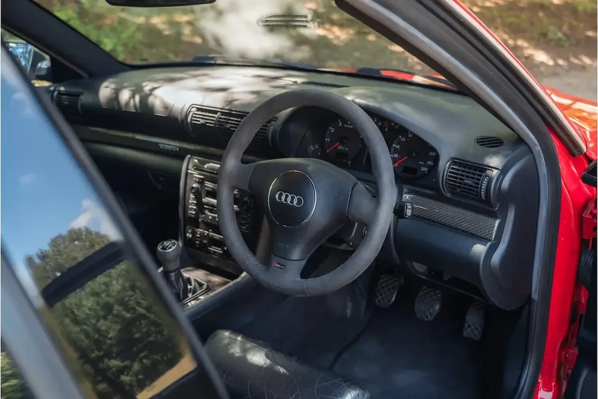 Used Audi RS4 2000 Red Estate